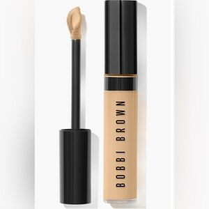 NWOB Bobbi Brown Hydrating Full Cover Concealer in Honey